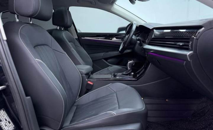 大众 帕萨特 2023款 380TSI 豪华版