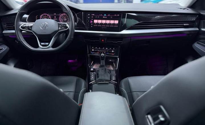 大众 帕萨特 2023款 380TSI 豪华版