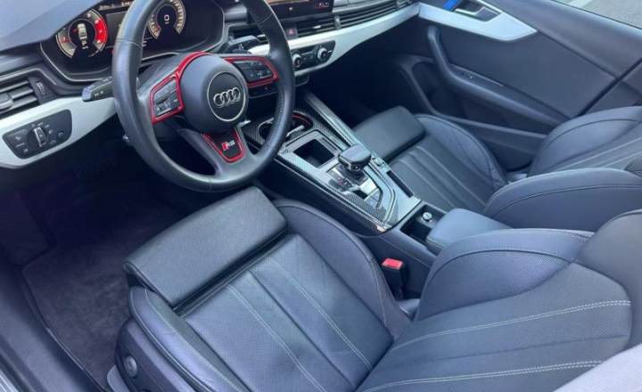 奥迪 A4L 2020款 40 TFSI 时尚动感型