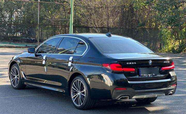 宝马 5系 2021款 530Li 领先型 M运动套装