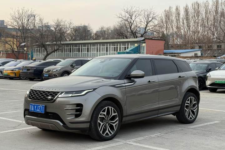 路虎 揽胜极光 2022款 极光L 249PS RDynamic HSE 奢享版