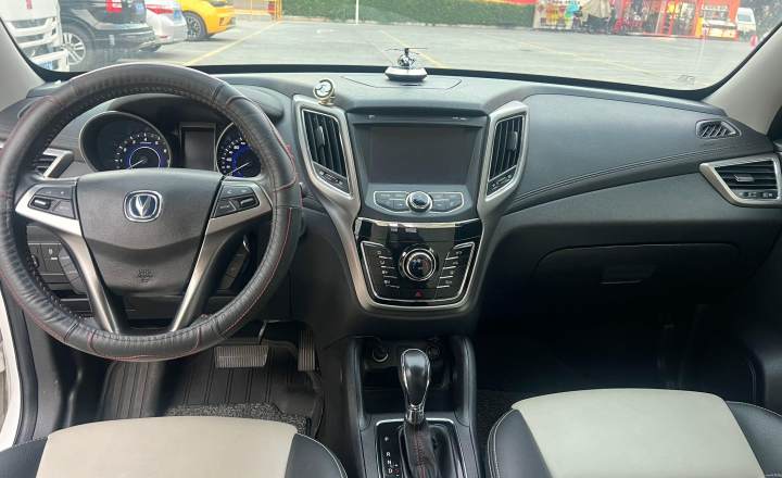 长安 CS35 2017款 1.5T 手动豪华运动型