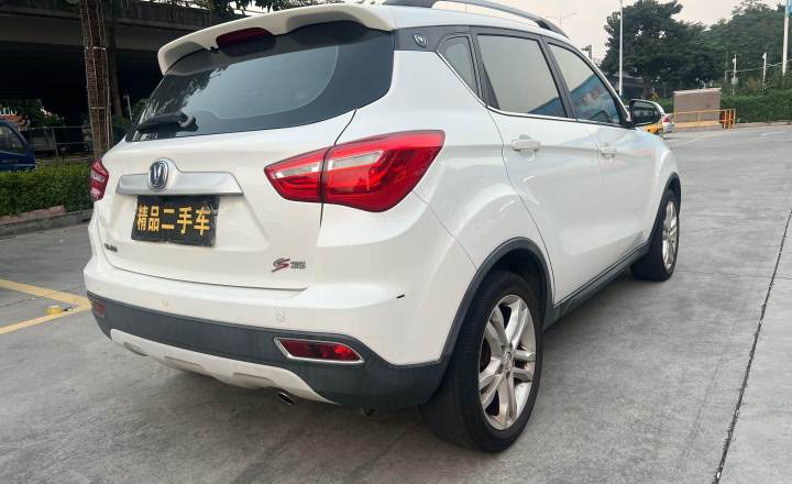 长安 CS35 2017款 1.5T 手动豪华运动型