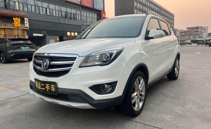 长安 CS35 2017款 1.5T 手动豪华运动型