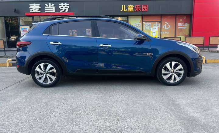 起亚 KX CROSS 2017款 1.4L AT GLS