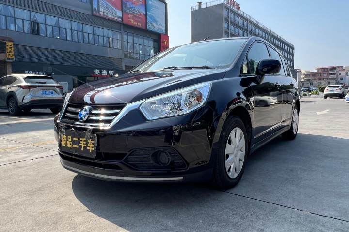 启辰 R50 2016款 1.6L 自动精英版