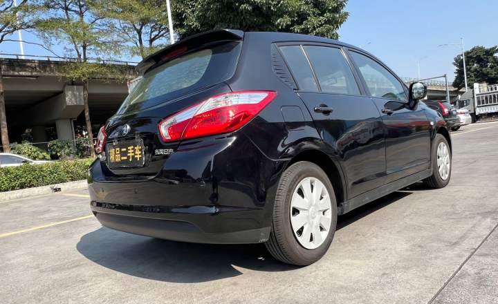 启辰 R50 2016款 1.6L 自动精英版