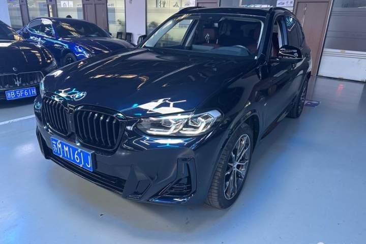 宝马 X3 xDrive30i 领先型 M曜夜套装