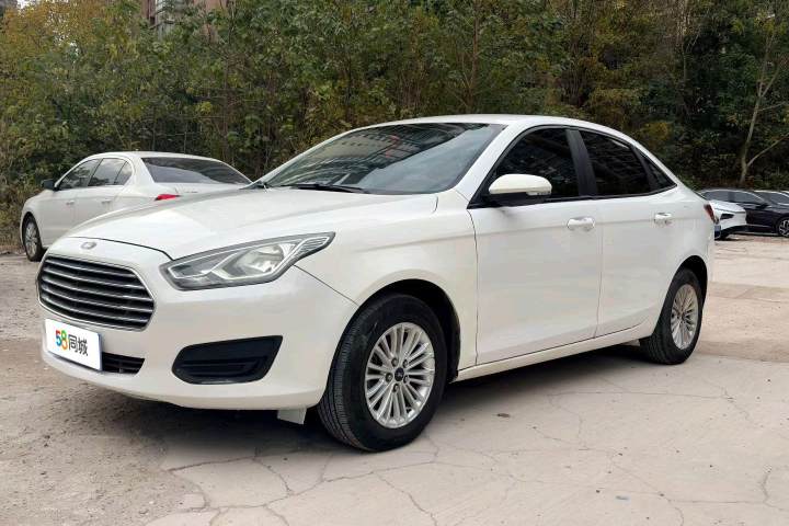福特 福睿斯 1.5L 自动舒适型