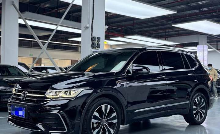 大众 途观L 2022款 330TSI 自动两驱RLine旗舰版