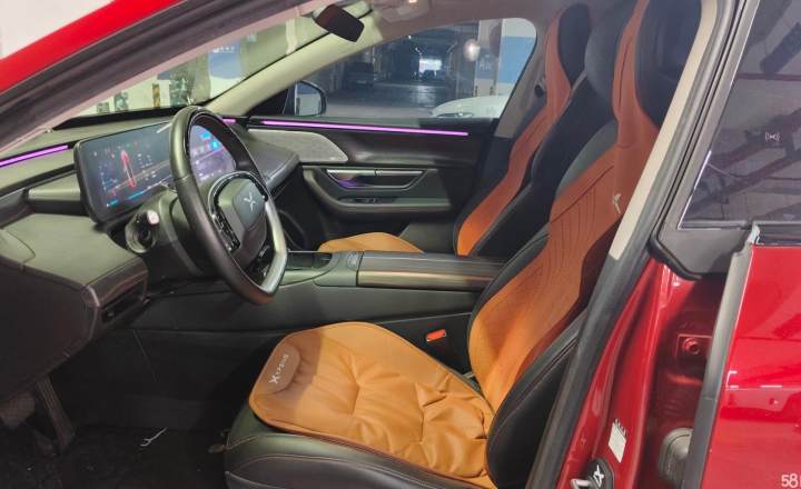 小鹏 P7 2021款 670G