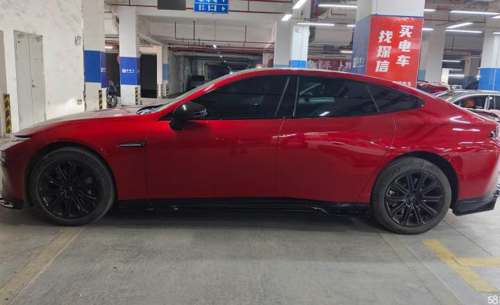 小鹏 P7 2021款 670G