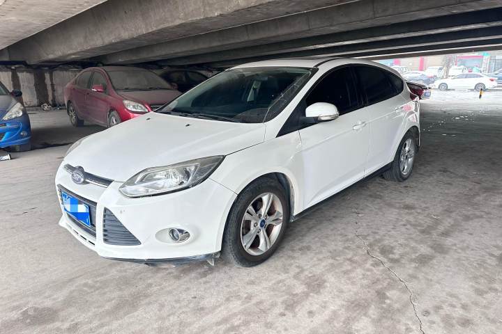 福特 福克斯 两厢 1.6L 自动风尚型