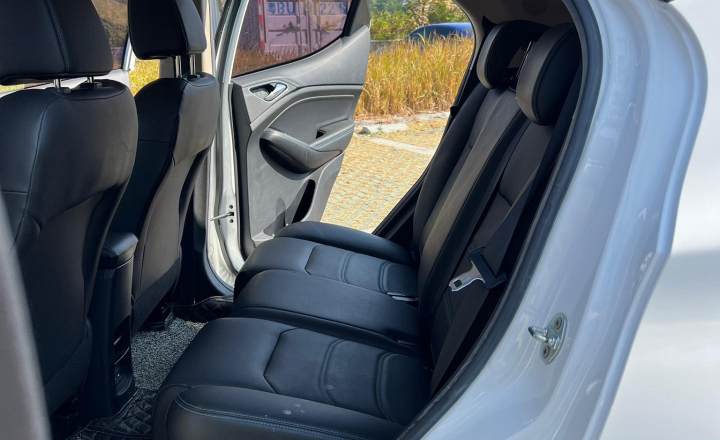 比亚迪 元新能源 2018款 EV360 智联炫酷型