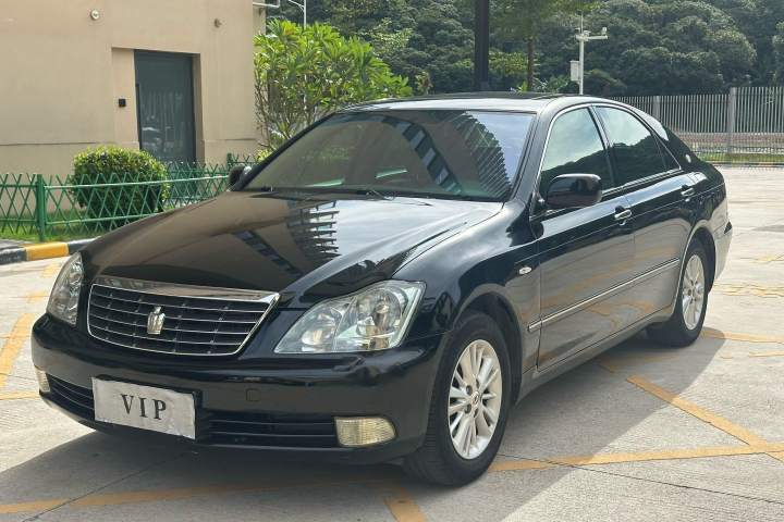 丰田 皇冠 3.0L Royal Saloon时尚导航