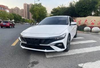 现代 伊兰特 1.5L CVT GLS领先版