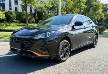 东风风神 奕炫 230T 自动追影骑士版