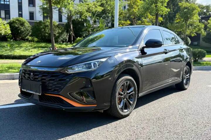 东风风神 奕炫 230T 自动追影骑士版