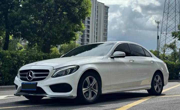 奔驰 C级 2018款 C 180 L 动感型运动版
