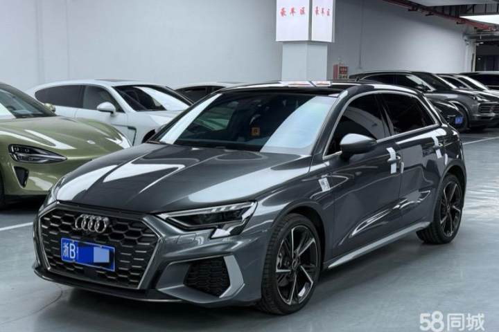奥迪 A3 改款 Sportback 35 TFSI 时尚运动型