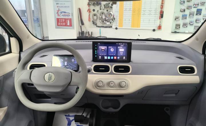 凌宝汽车 凌宝BOX 2025款 140km 青柠版