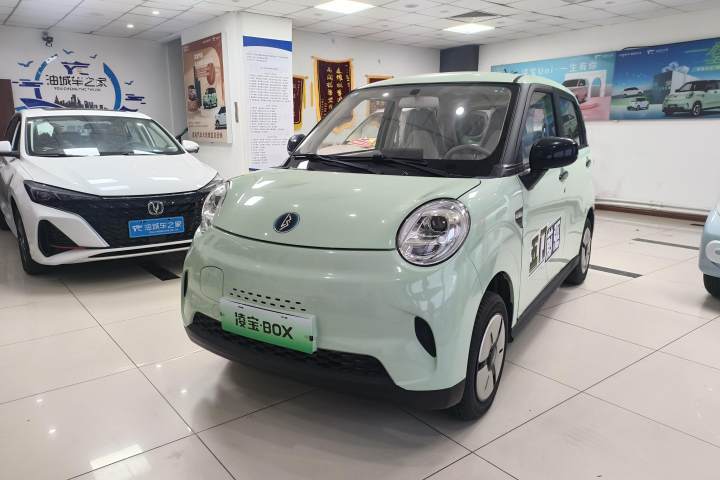 凌宝汽车 凌宝BOX 2025款 140km 青柠版