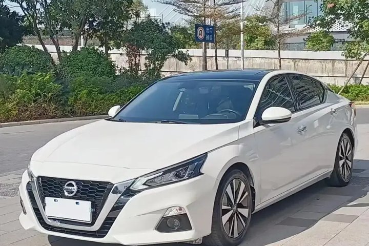 日产 天籁 2020款 2.0L XE 时尚版