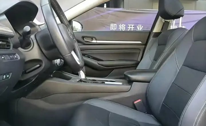 日产 天籁 2020款 2.0L XE 时尚版