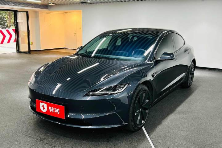 特斯拉 Model 3 后轮驱动版