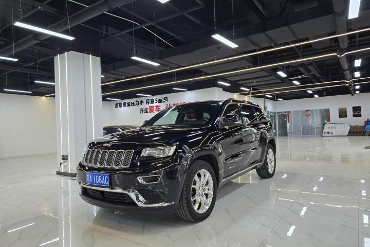 Jeep 大切诺基(进口) 3.0L 旗舰尊悦版