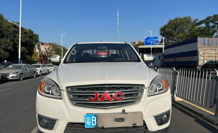 江汽集团 江淮T6 2018款 2.0T柴油国V创客版舒适型长轴HFC4DB21D1