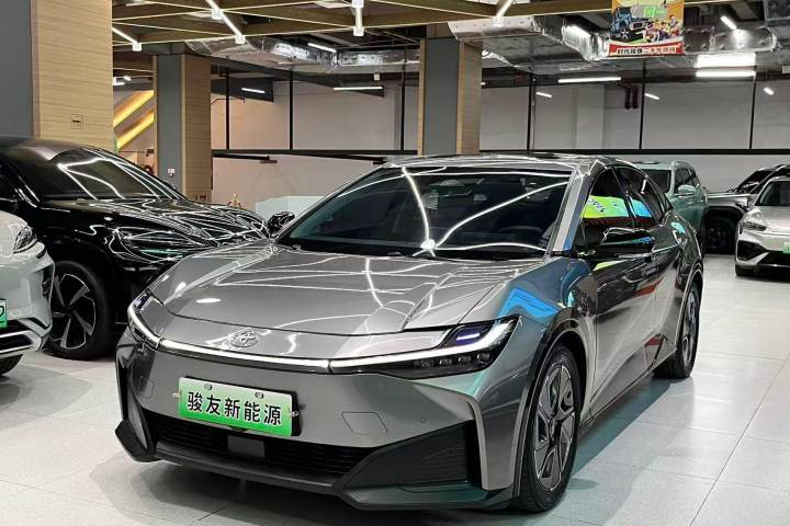 丰田 bZ3 616km 长续航PRO