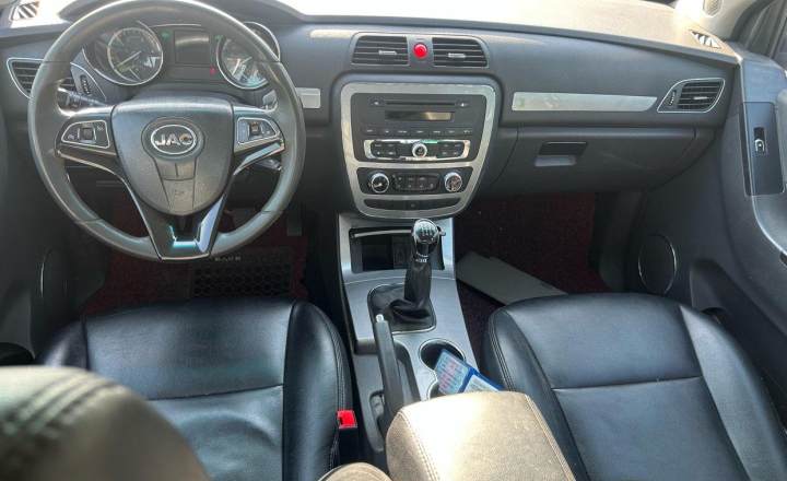 江汽集团 江淮T6 2018款 2.0T柴油国V创客版舒适型长轴HFC4DB21D1