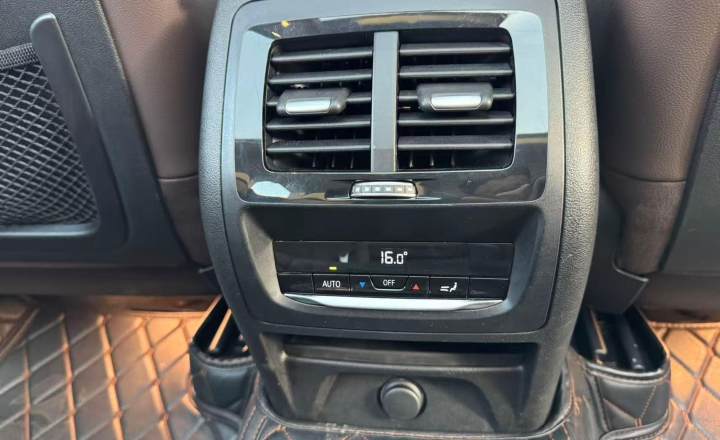 宝马 X3 2018款 xDrive28i M运动套装 国VI