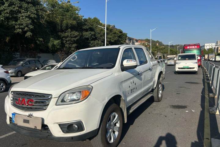 江汽集团 江淮T6 2018款 2.0T柴油国V创客版舒适型长轴HFC4DB21D1