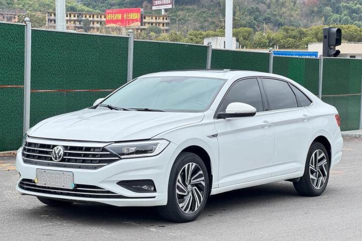 大众 速腾 280TSI DSG超越版