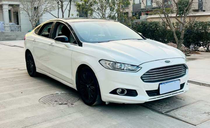 福特 蒙迪欧 2013款 2.0L GTDi200时尚型