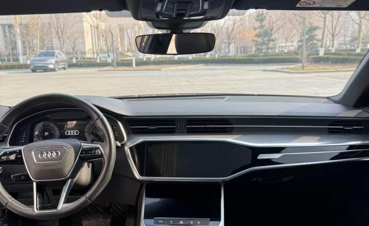 奥迪 A6L 2022款 40 TFSI 豪华动感型