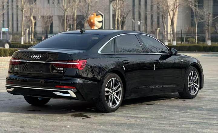 奥迪 A6L 2022款 40 TFSI 豪华动感型