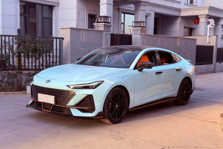 长安 UNI-V 1.5T 运动版