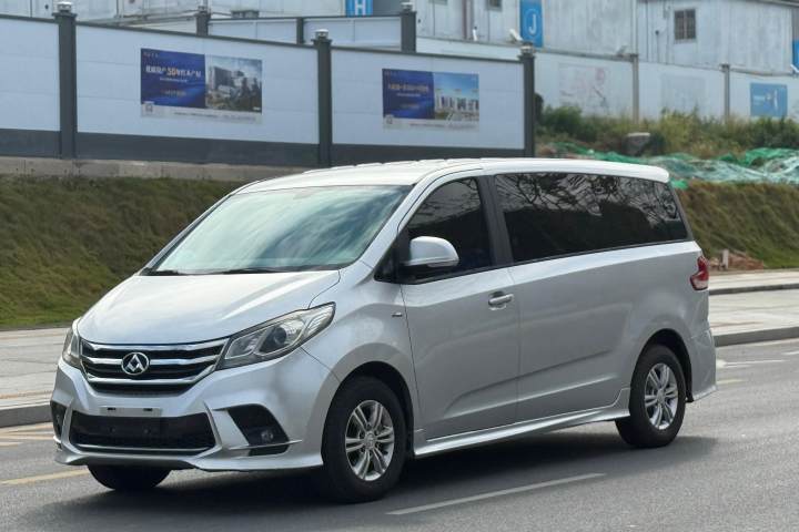 上汽大通MAXUS 大通G10 PLUS 2.0T 自动行政版