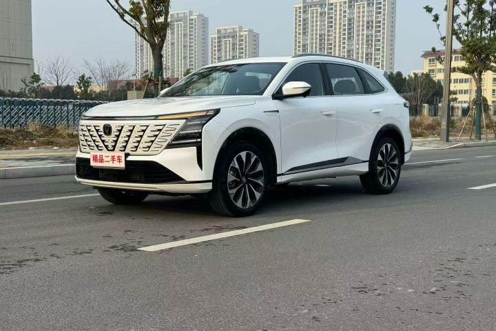 长安 CS75 PLUS 第四代 UItra 2.0T 新蓝鲸 劲擎型
