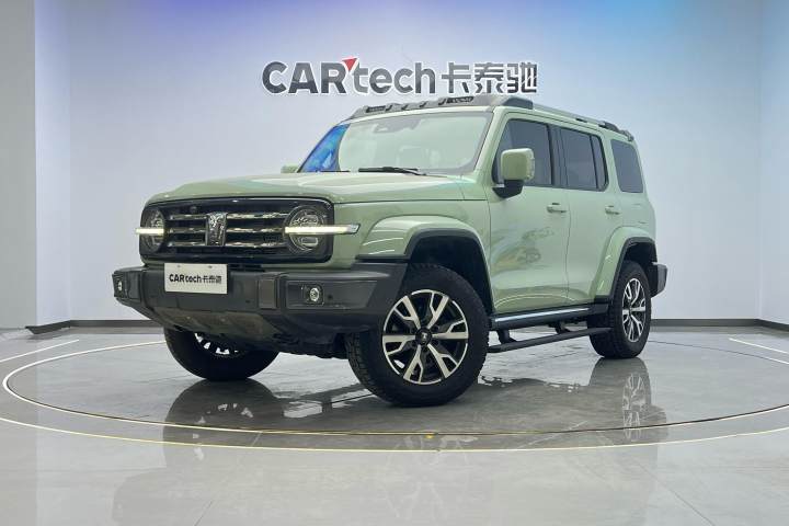 坦克 300 城市版 2.0T 很有型