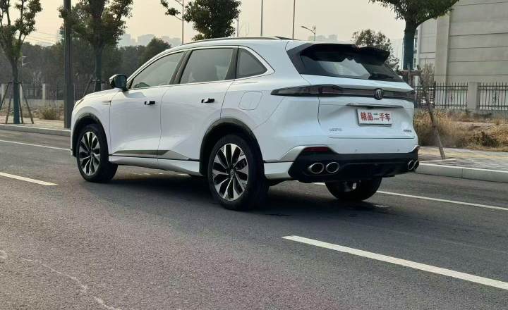 长安 CS75PLUS 2025款 第四代 UItra 2.0T 新蓝鲸 智慧劲擎型