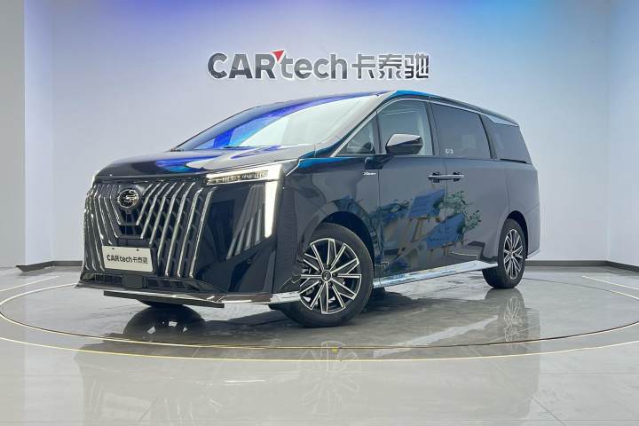 广汽传祺 传祺M8 大师系列 400T 尊贵版