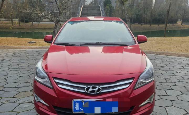 现代 瑞纳 2014款 1.4L 手动智能型GLS