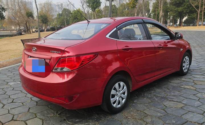 现代 瑞纳 2014款 1.4L 手动智能型GLS