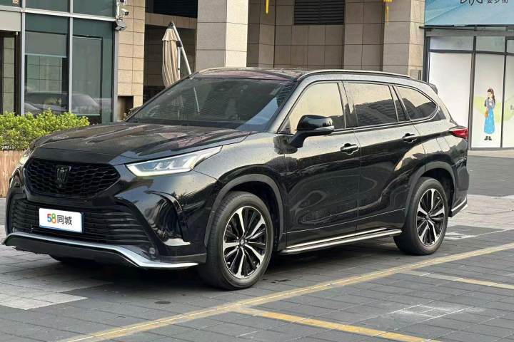丰田 皇冠陆放 2.0T 四驱劲耀版