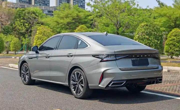 奇瑞 艾瑞泽8 2022款 1.6T DCT逸