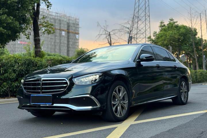 奔驰 E级 2021款 E 300 L 运动时尚型